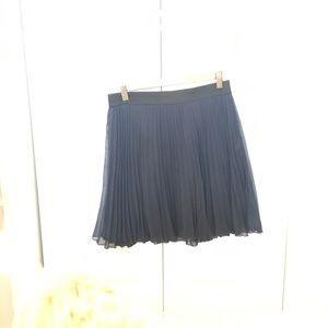 Abercrombie & Fich nach mini skirt. Size M